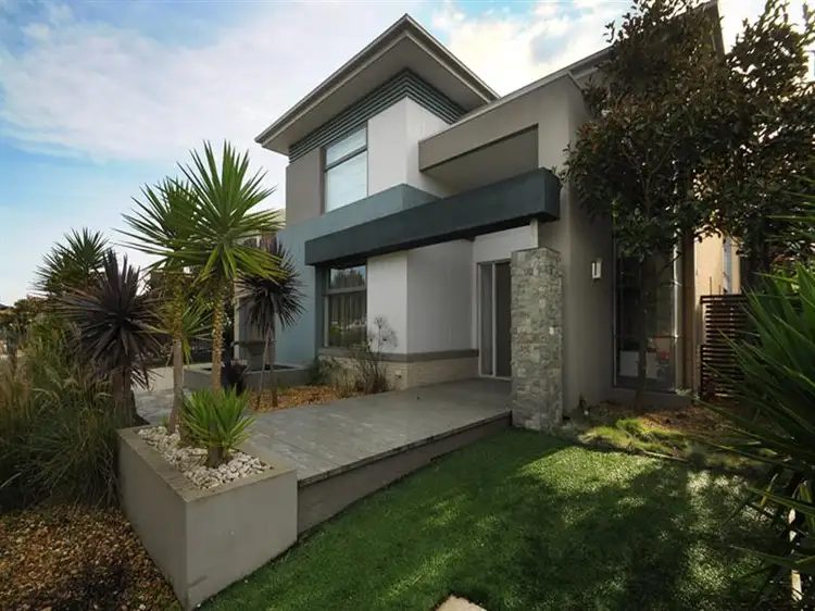 8 Peledora Place, Lyndhurst VIC 3975