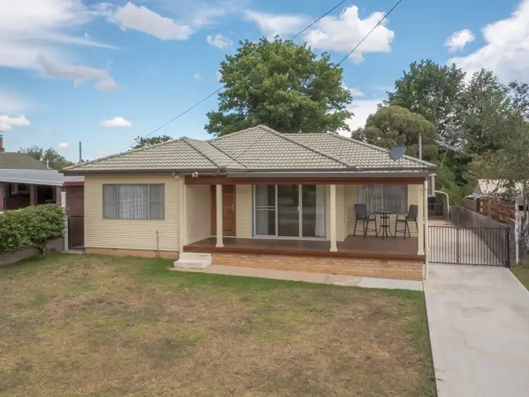 9 Holmes Avenue, Armidale NSW 2350