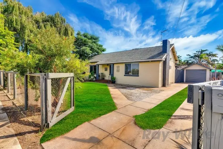 17 Nyora Crescent, Taperoo SA 5017