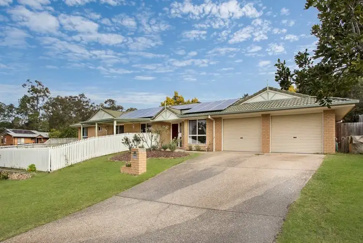 1 Vauton Court, Arana Hills QLD 4054