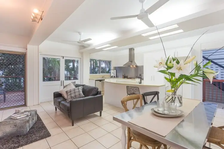 17 Confederate Street, Red Hill QLD 4059