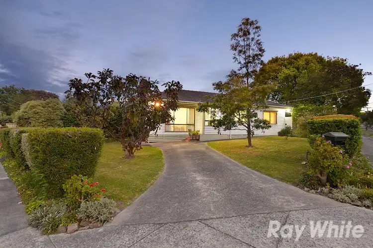 10 Johnson Drive, Ferntree Gully VIC 3156
