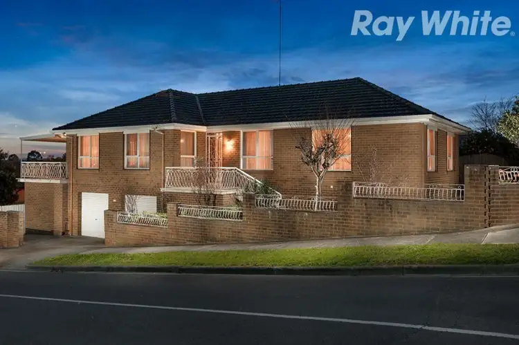 15 Luton Way, Bundoora VIC 3083