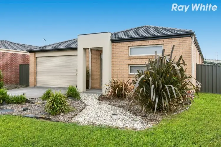 45 Pomegranate Way, Pakenham VIC 3810