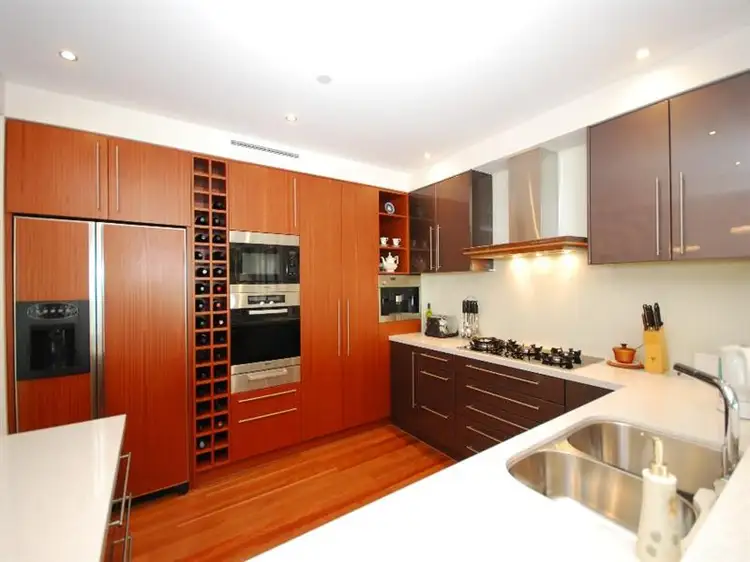 Third view of Homely apartment listing, 39 Castlebar Street, Kangaroo Point QLD 4169
