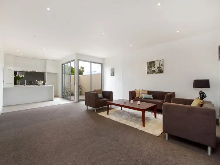 2/947 Centre Road, Bentleigh East VIC 3165