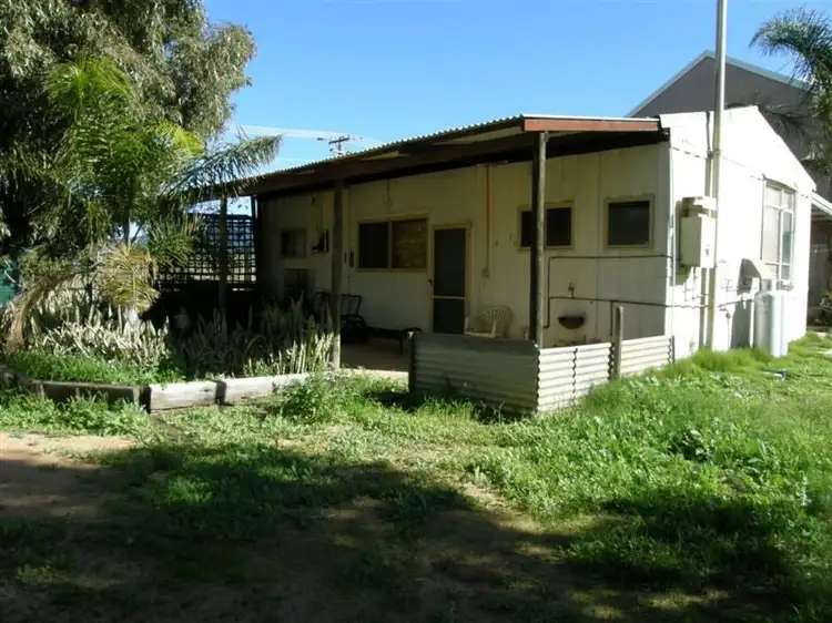 11 Glass Street, Kalbarri WA 6536