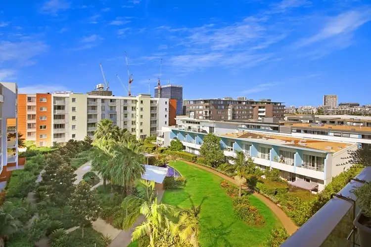 764/3 Baywater Drive, Wentworth Point NSW 2127