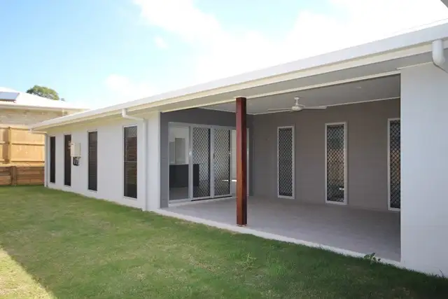 Sixth view of Homely house listing, 2 Featherwood Cresent, Beerwah QLD 4519