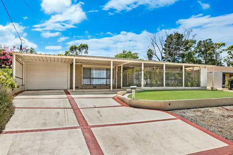15 Lancing Court, Huntfield Heights SA 5163