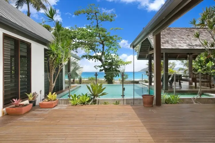 32 Reid Road, Wongaling Beach QLD 4852