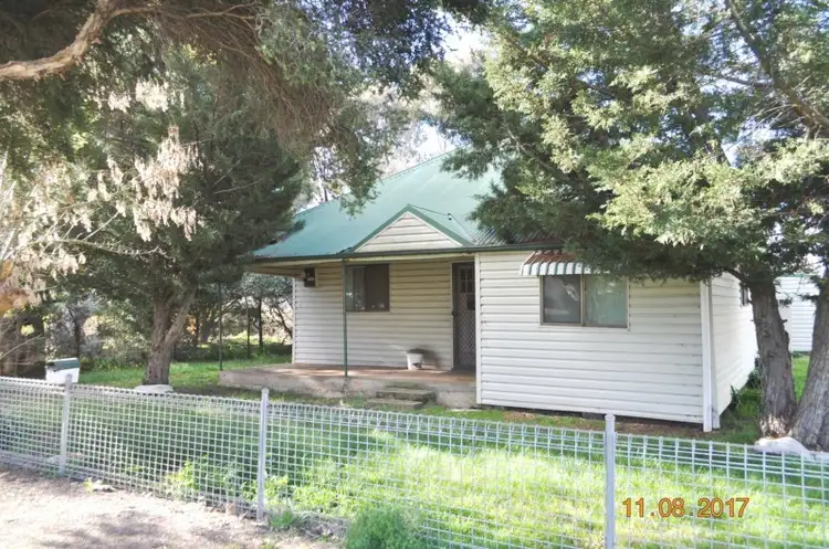 38 Wills Street, Cootamundra NSW 2590