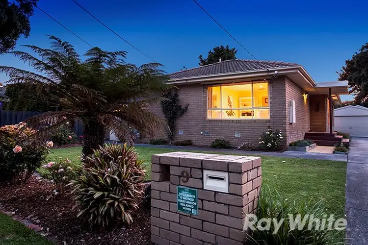 9 Tarana Avenue, Upper Ferntree Gully VIC 3156