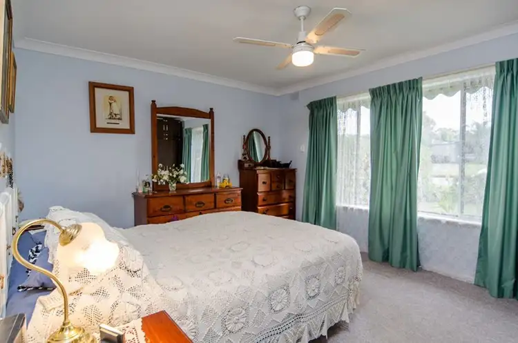 Fifth view of Homely house listing, 10 Susan Road, Hackham SA 5163