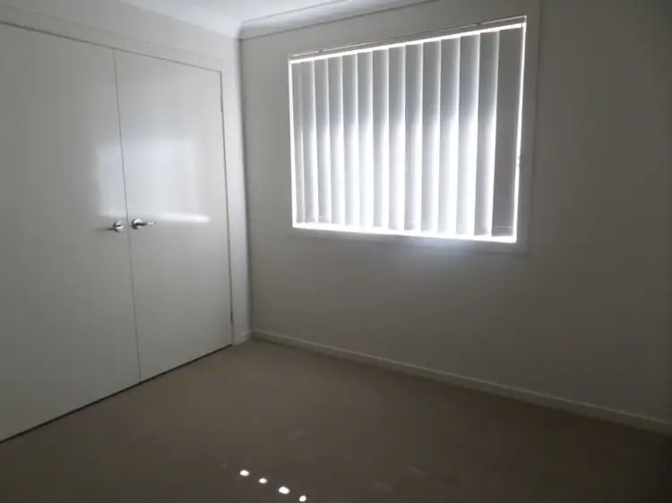 Seventh view of Homely house listing, 33 Follet Avenue, Middleton Grange NSW 2171
