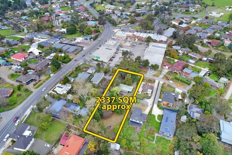 4 George Street, Wandin North VIC 3139
