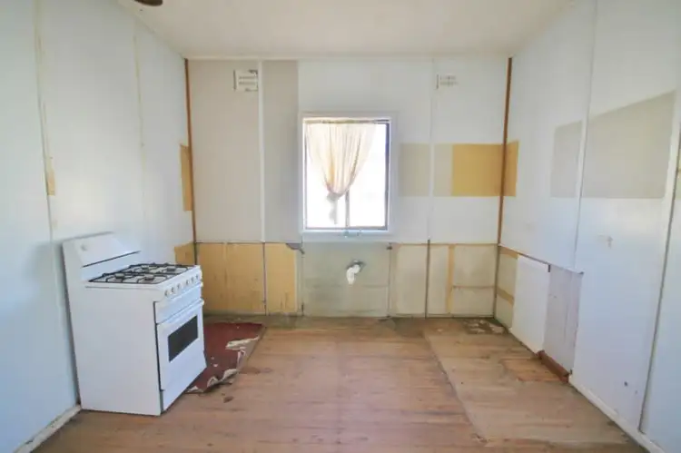 Seventh view of Homely house listing, 4 Patterson Avenue, Young NSW 2594