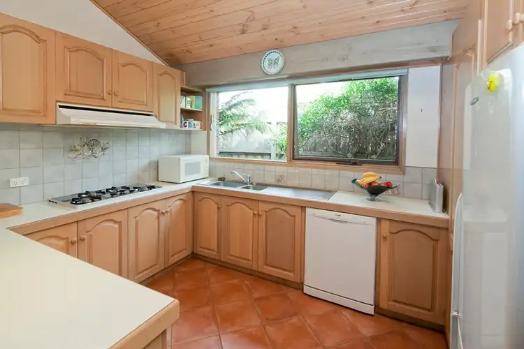Fourth view of Homely house listing, 6 Banksia Court, Langwarrin VIC 3910