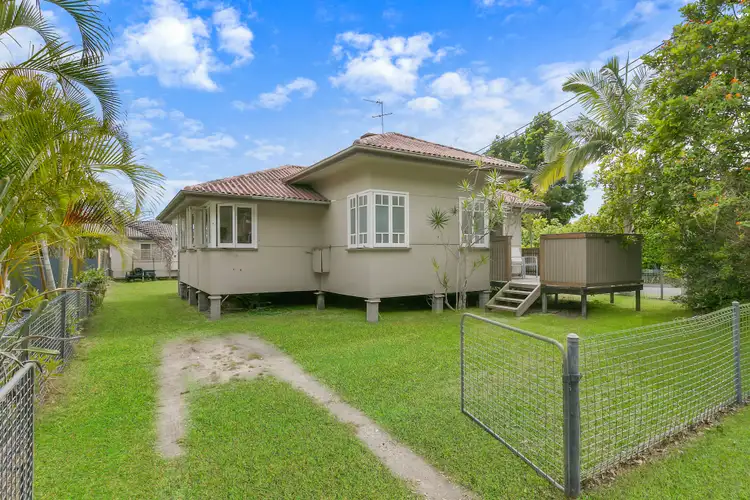 17 Walton Street, Southport QLD 4215