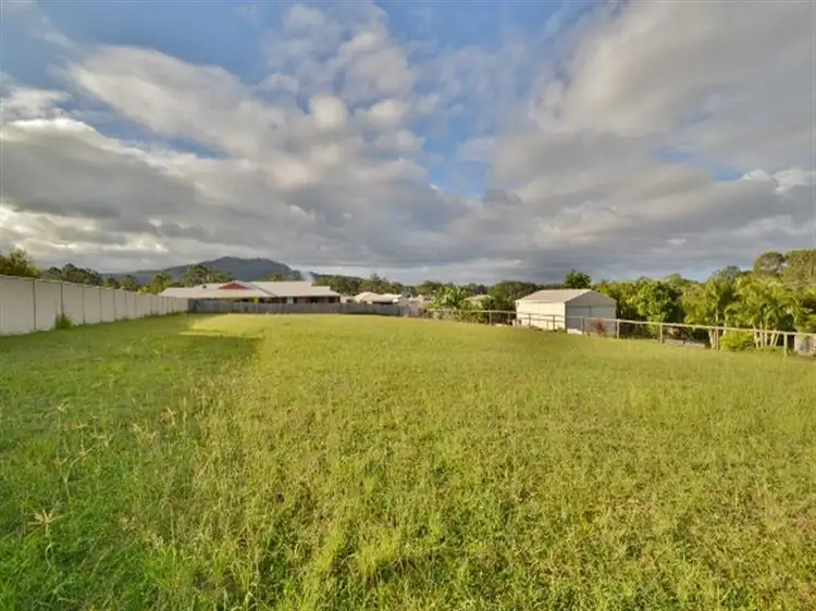 81 Lachlan Crescent