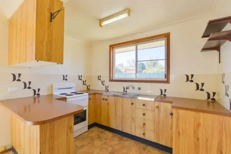 Fourth view of Homely house listing, 8 Jemmy Place, Tamworth NSW 2340