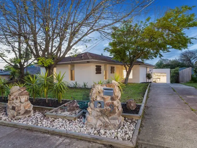 9 Milford Crescent, Frankston VIC 3199