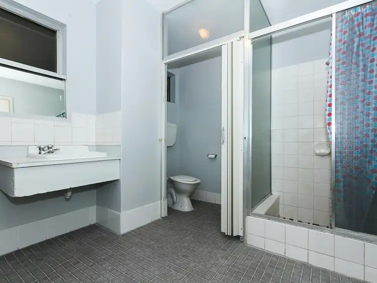 Sixth view of Homely apartment listing, 3/299 Harborne Street, Glendalough WA 6016