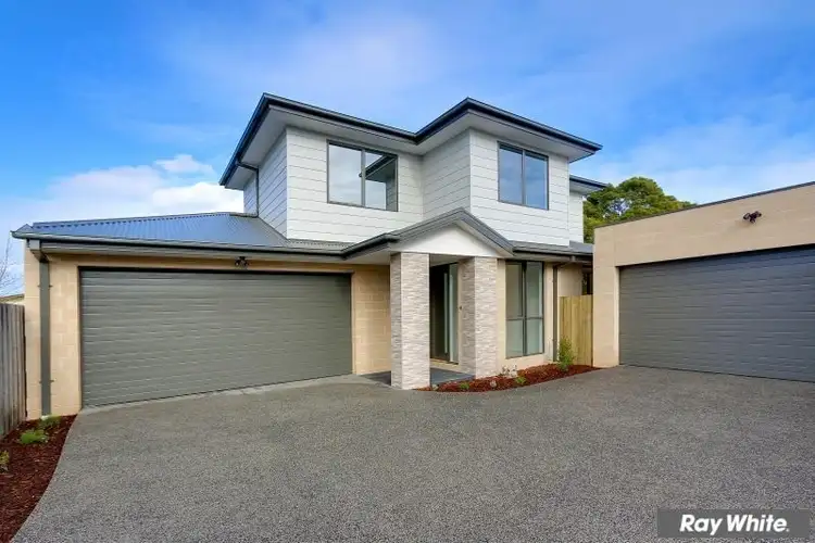 1 and 2/20 Iluka Street, Safety Beach VIC 3936