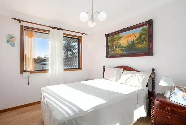 Sixth view of Homely house listing, 6 Blue Gum Place, Barrack Heights NSW 2528