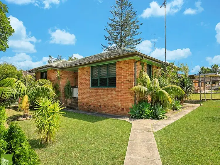 Main view of Homely house listing, 18 Devon Street, Berkeley NSW 2506