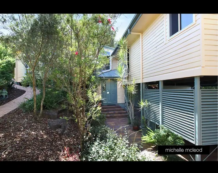 Second view of Homely house listing, 4 Pearra Place, Chapel Hill QLD 4069
