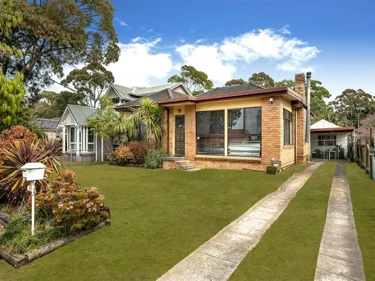 43 Parklands Avenue, Heathcote NSW 2233