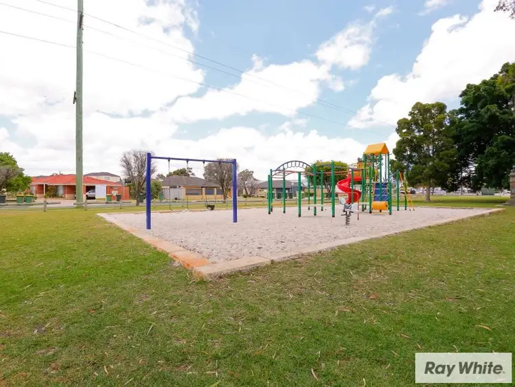 Seventh view of Homely house listing, 2/13 Bickley Road, Cannington WA 6107