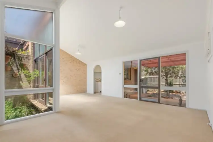Third view of Homely other listing, 8 Mistletoe Avenue, Macquarie Fields NSW 2564