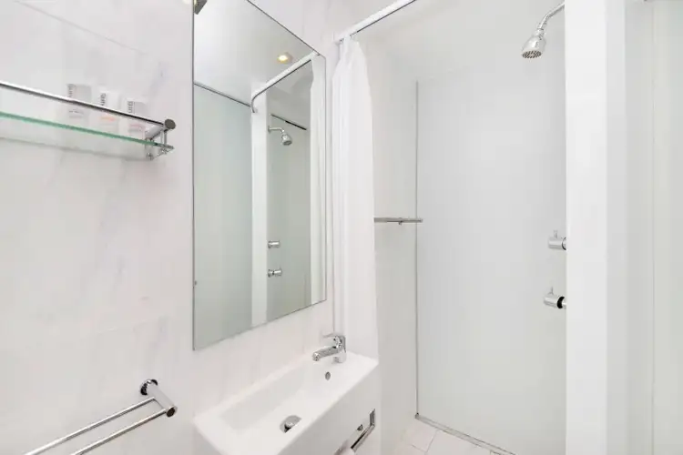 Third view of Homely studio listing, 464/15 Springfield Avenue, Potts Point NSW 2011