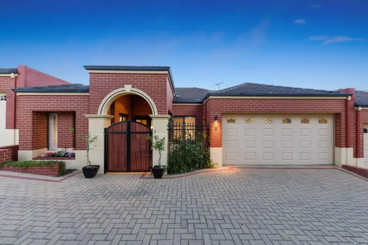 2/152 Gwenyfred Road, Kensington WA 6151