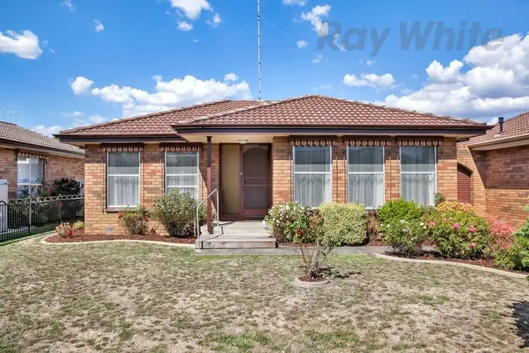 2/1048 Howitt Street, Wendouree VIC 3355