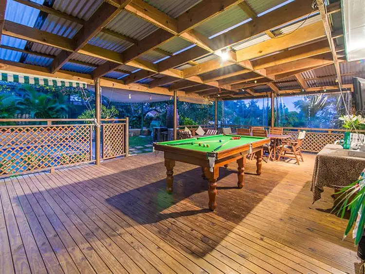 42 Echlin Street, Labrador QLD 4215