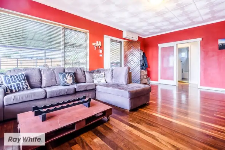 Second view of Homely house listing, 5 Wolya Way, Westminster WA 6061