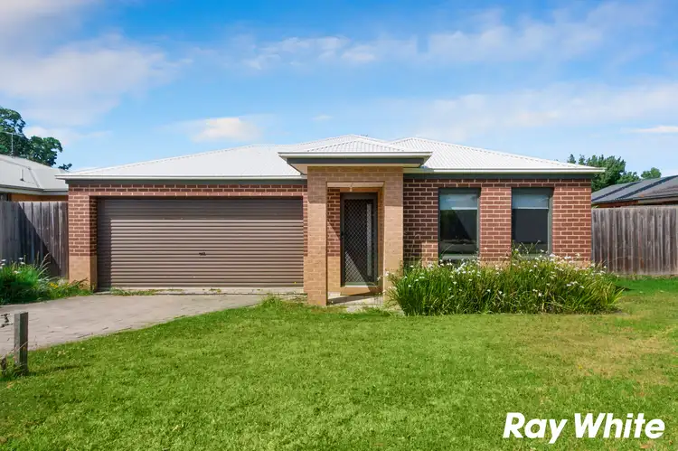 31 Springwater Drive, Drouin VIC 3818