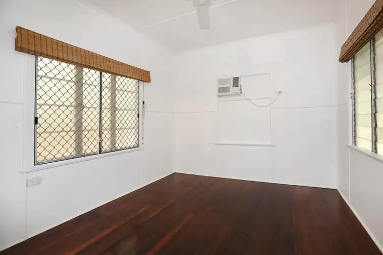 Fourth view of Homely unit listing, 1/26 Surrey Street, Hyde Park QLD 4812