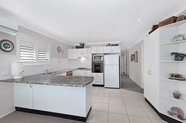Third view of Homely house listing, 39 Shamrock Drive, Berkeley Vale NSW 2261