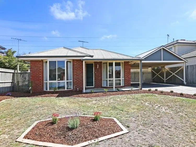 8 Jaybree Court