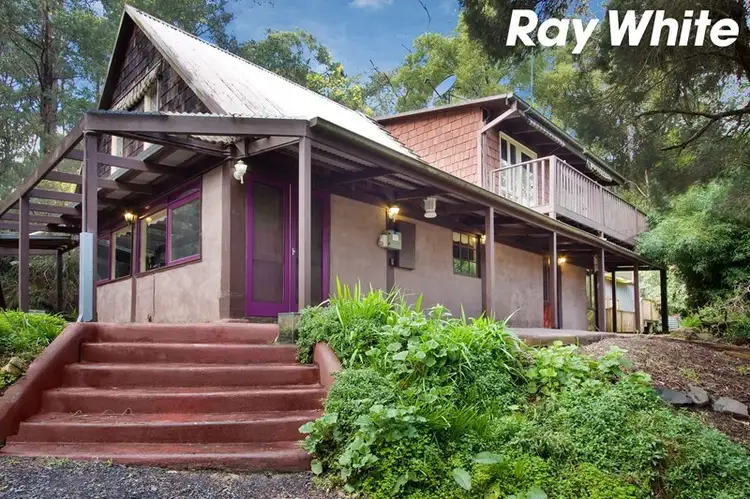 7 Waratah Way, Cockatoo VIC 3781