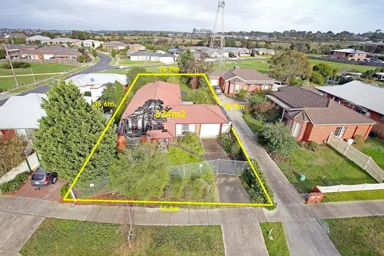 82 Mulquiney Crescent, Highton VIC 3216