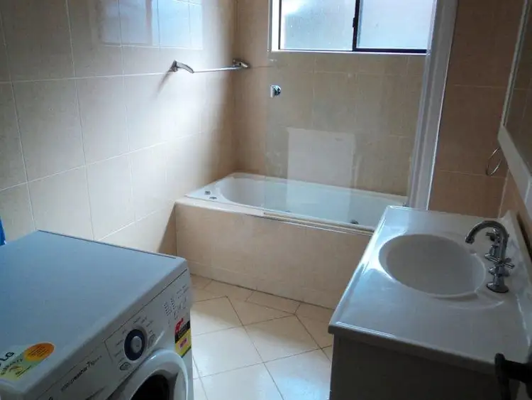 Sixth view of Homely unit listing, 6/90 Rowland Avenue, Wollongong NSW 2500