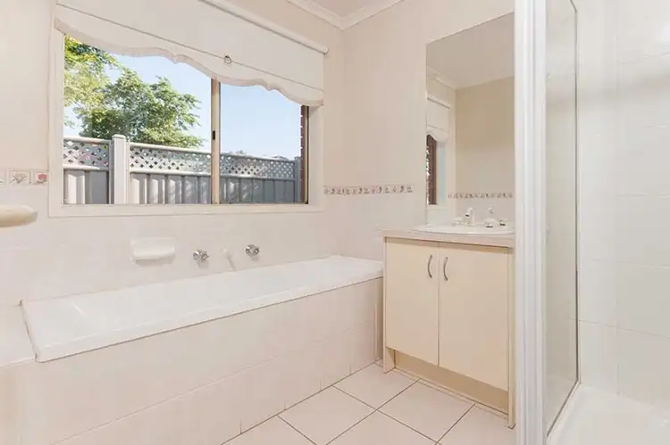 Sixth view of Homely house listing, 52 Woodlea Crescent, Craigieburn VIC 3064