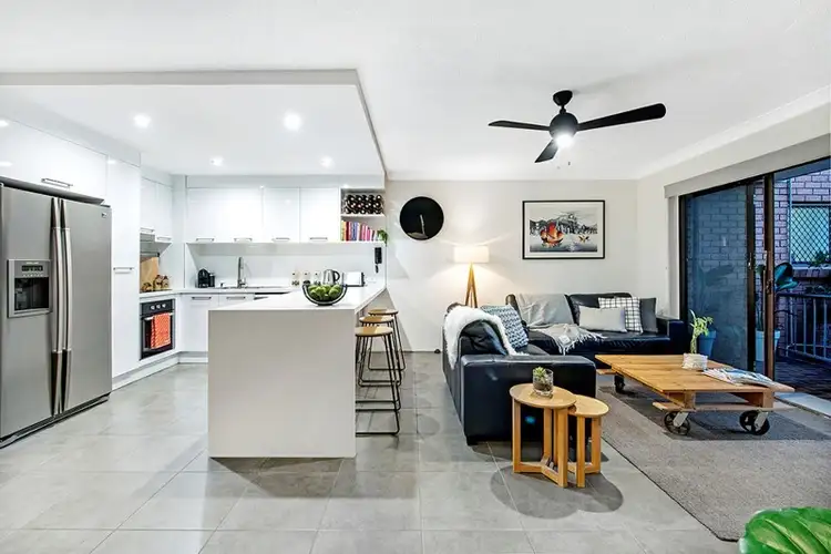 Main view of Homely unit listing, 2/22 'San Remo' 22 Britannia Avenue, Broadbeach QLD 4218