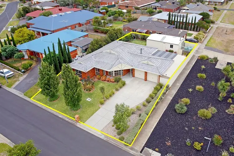 2 Lipson Drive, Lara VIC 3212