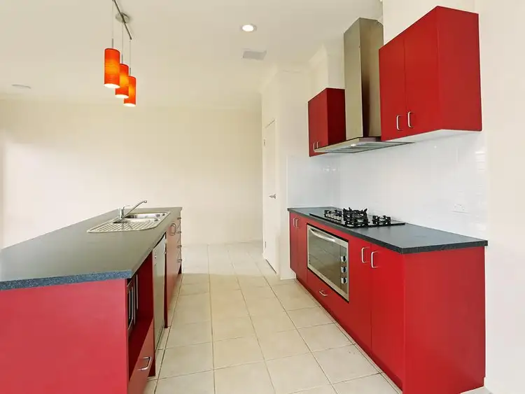 Fifth view of Homely house listing, 10 Montril Court, Highton VIC 3216